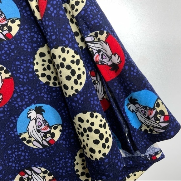 LULAROE Gigi Disney Villians Cruella Del Vil 100 Dalmatians Print. Size S. (NWT) - Picture 5 of 6